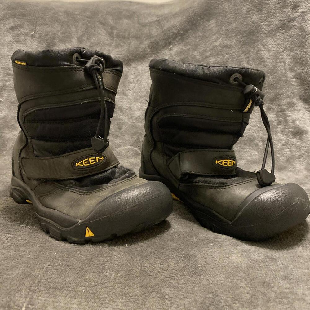 Keen Winterport ll WP Youth Sz 4 Waterproof Snow Boots 200g Insulation Black